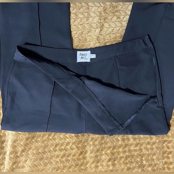 Princess Polly Flare pants - Picture 2 of 3